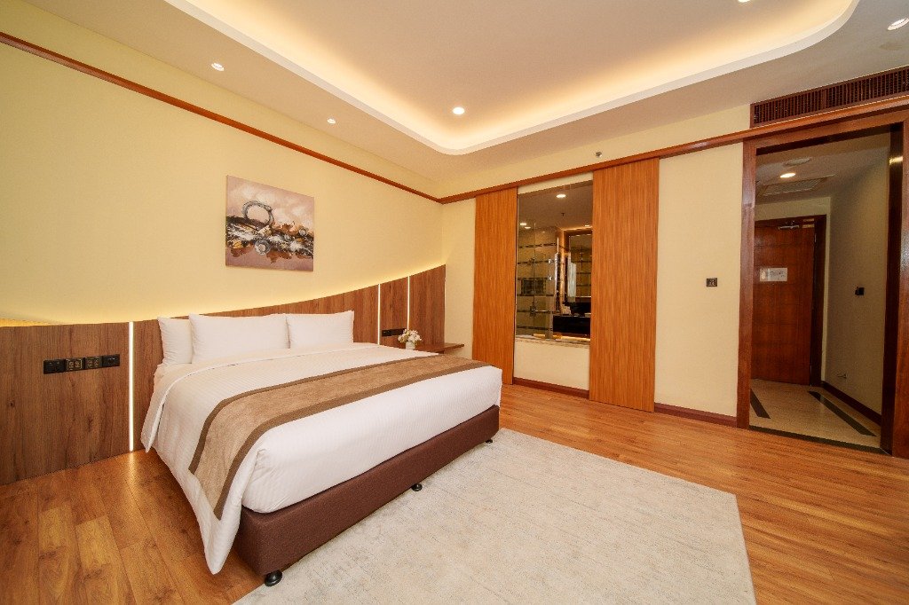Deluxe Parkview King Room
